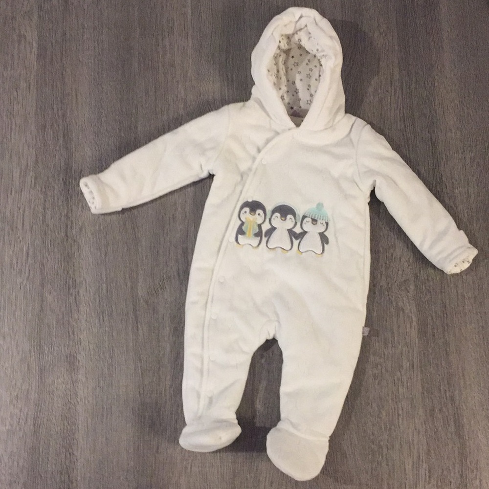 Baby velour one piece ‘snowsuit’ size 6 months